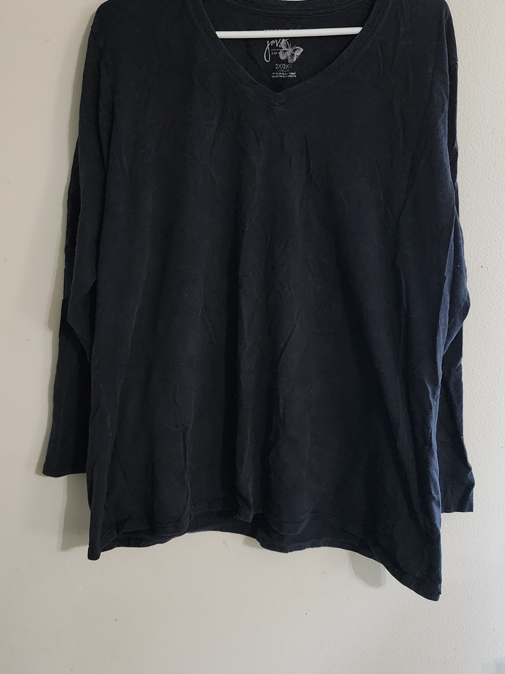 Just My Size (JMS) Black Long Sleeve V-Neck Basic Top Size 2X (18W-20W)